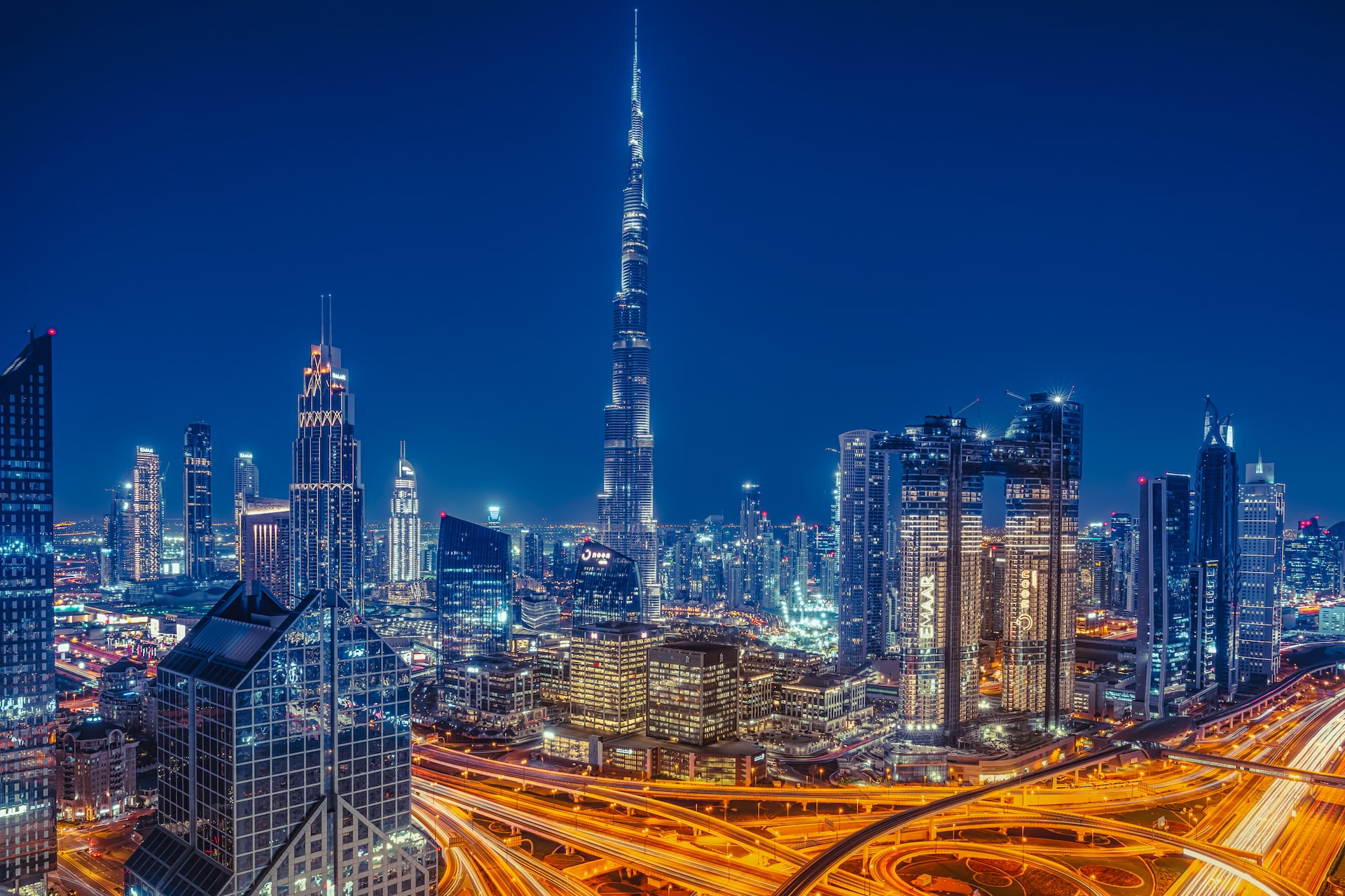 Benefits of Traveling in Style During Your Vacation in Dubai
